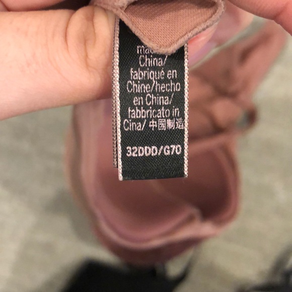 2 Victoria’s secret push up bra bundle - Picture 6 of 7